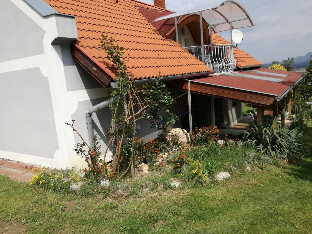 Margo Nyaralo Villa Balatonederics Luaran gambar